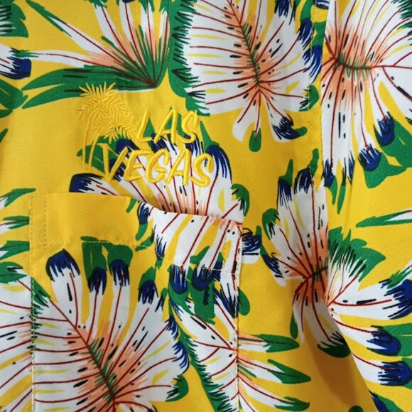 DC Classics Mens Las Vegas  Casual Button Down Camp Shirt Yellow Palm Floral L - Picture 3 of 4